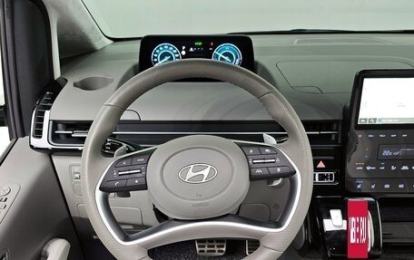 Hyundai Staria, 2024 год, 5 552 000 рублей, 15 фотография