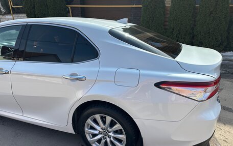 Toyota Camry, 2018 год, 2 465 000 рублей, 9 фотография