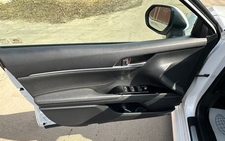 Toyota Camry, 2018 год, 2 465 000 рублей, 19 фотография