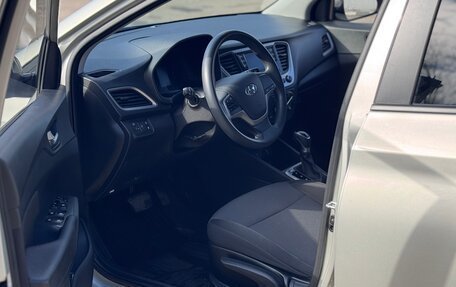 Hyundai Solaris II рестайлинг, 2018 год, 1 420 000 рублей, 14 фотография