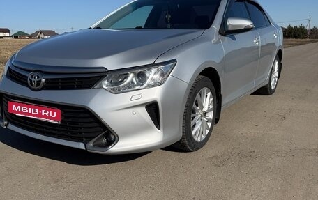 Toyota Camry, 2015 год, 2 125 000 рублей, 4 фотография