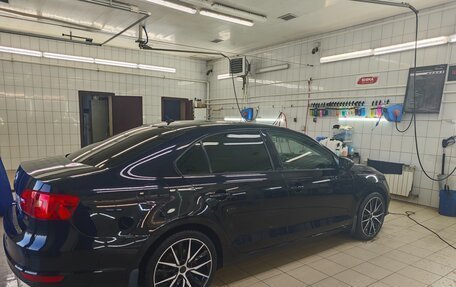 Volkswagen Jetta VI, 2011 год, 1 000 000 рублей, 3 фотография