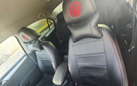 Volkswagen Jetta VI, 2011 год, 1 000 000 рублей, 18 фотография