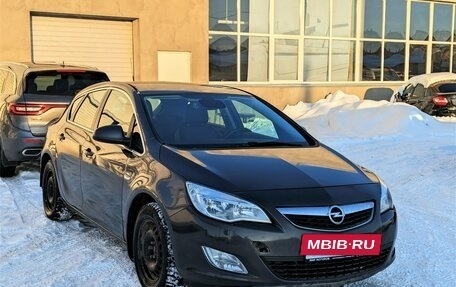 Opel Astra J, 2011 год, 530 000 рублей, 3 фотография