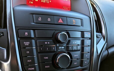 Opel Astra J, 2011 год, 530 000 рублей, 16 фотография