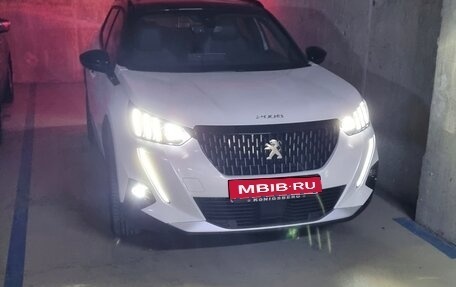 Peugeot 2008 II, 2021 год, 2 150 000 рублей, 1 фотография