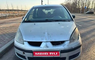 Mitsubishi Colt VI рестайлинг, 2004 год, 206 000 рублей, 1 фотография
