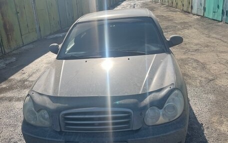 Hyundai Sonata IV рестайлинг, 2005 год, 250 000 рублей, 1 фотография