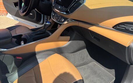 Chevrolet Volt II, 2017 год, 1 950 000 рублей, 12 фотография