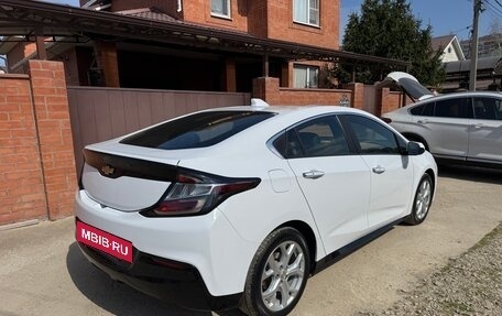 Chevrolet Volt II, 2017 год, 1 950 000 рублей, 7 фотография