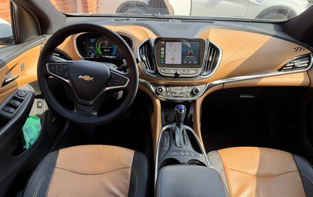 Chevrolet Volt II, 2017 год, 1 950 000 рублей, 17 фотография