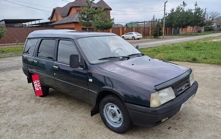 ИЖ 21261 «Фабула», 2004 год, 148 000 рублей, 2 фотография