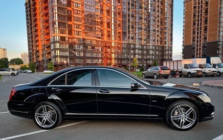 Mercedes-Benz S-Класс, 2009 год, 1 900 000 рублей, 3 фотография