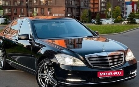Mercedes-Benz S-Класс, 2009 год, 1 900 000 рублей, 2 фотография