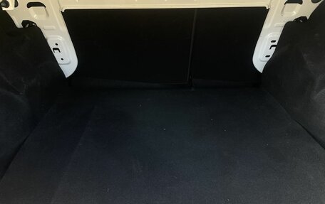 Renault Logan II, 2021 год, 750 000 рублей, 13 фотография