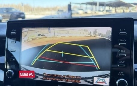 Toyota Camry, 2021 год, 3 650 000 рублей, 12 фотография