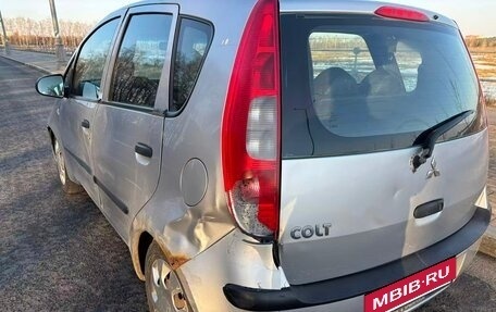 Mitsubishi Colt VI рестайлинг, 2004 год, 206 000 рублей, 6 фотография