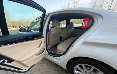 BMW 5 серия, 2018 год, 2 710 000 рублей, 10 фотография