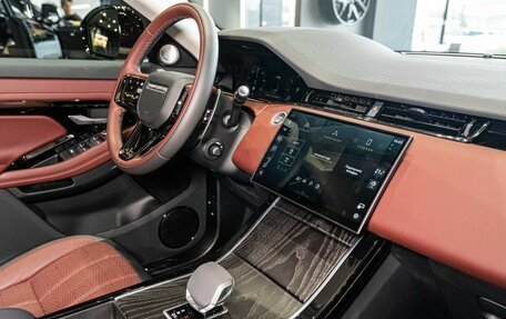 Land Rover Range Rover Evoque II, 2025 год, 7 390 000 рублей, 25 фотография