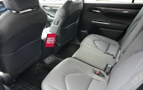 Toyota Highlander, 2026 год, 6 600 000 рублей, 13 фотография