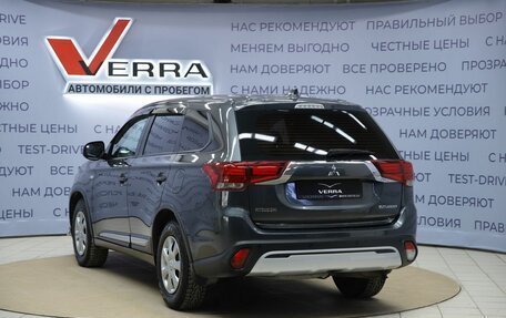Mitsubishi Outlander III рестайлинг 3, 2018 год, 1 850 000 рублей, 7 фотография