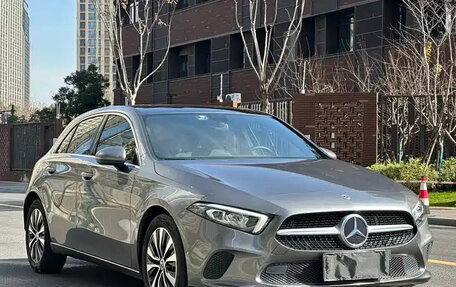 Mercedes-Benz A-Класс, 2021 год, 1 499 000 рублей, 7 фотография