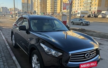 Infiniti QX70, 2014 год, 3 300 000 рублей, 7 фотография