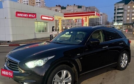 Infiniti QX70, 2014 год, 3 300 000 рублей, 3 фотография