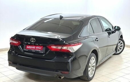 Toyota Camry, 2021 год, 3 050 000 рублей, 9 фотография