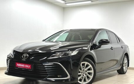 Toyota Camry, 2021 год, 3 050 000 рублей, 7 фотография