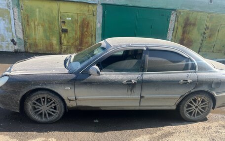 Hyundai Sonata IV рестайлинг, 2005 год, 250 000 рублей, 2 фотография