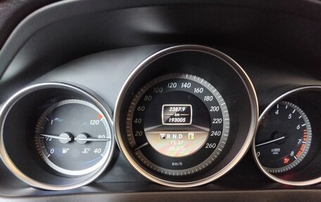 Mercedes-Benz C-Класс, 2011 год, 1 350 000 рублей, 3 фотография