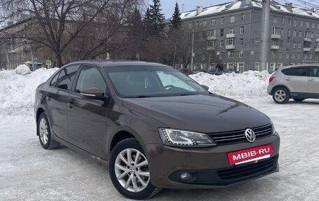 Volkswagen Jetta VI, 2013 год, 770 000 рублей, 10 фотография