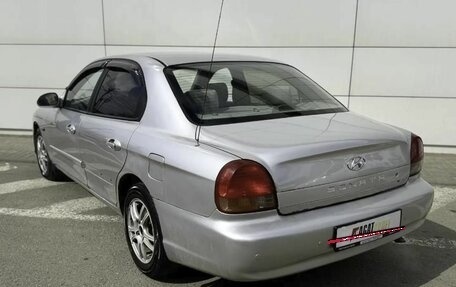 Hyundai Sonata IV рестайлинг, 2001 год, 365 000 рублей, 9 фотография