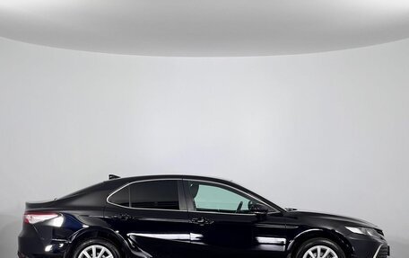 Toyota Camry, 2021 год, 3 100 000 рублей, 4 фотография