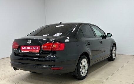 Volkswagen Jetta VI, 2013 год, 800 000 рублей, 6 фотография