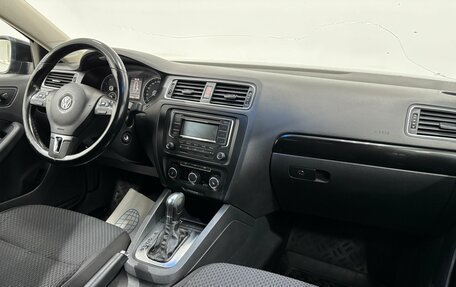 Volkswagen Jetta VI, 2013 год, 800 000 рублей, 12 фотография