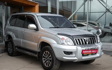 Toyota Land Cruiser Prado 120 рестайлинг, 2003 год, 1 849 000 рублей, 6 фотография