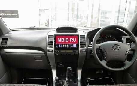 Toyota Land Cruiser Prado 120 рестайлинг, 2003 год, 1 849 000 рублей, 21 фотография