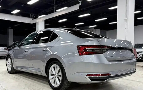 Skoda Superb III рестайлинг, 2021 год, 1 599 000 рублей, 3 фотография
