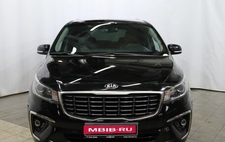 KIA Carnival III, 2018 год, 2 320 000 рублей, 2 фотография