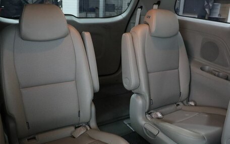 KIA Carnival III, 2018 год, 2 320 000 рублей, 23 фотография