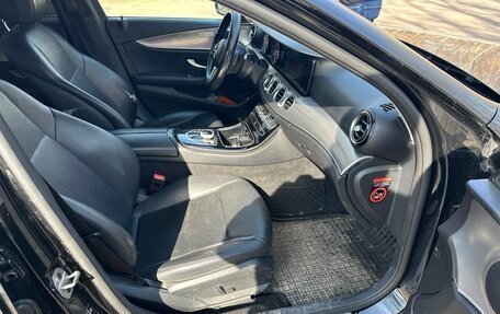 Mercedes-Benz E-Класс, 2019 год, 1 670 000 рублей, 9 фотография