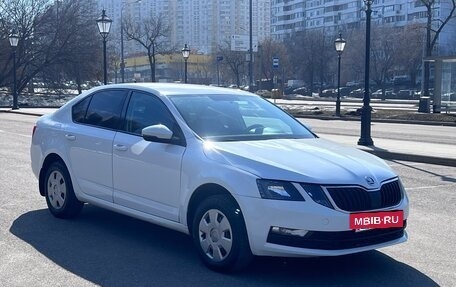 Skoda Octavia, 2020 год, 1 000 000 рублей, 4 фотография