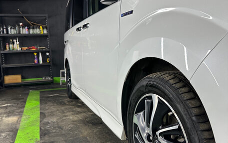 Honda Stepwgn IV, 2019 год, 2 390 000 рублей, 8 фотография