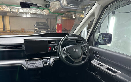 Honda Stepwgn IV, 2019 год, 2 390 000 рублей, 31 фотография