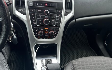 Opel Astra J, 2013 год, 1 180 000 рублей, 11 фотография