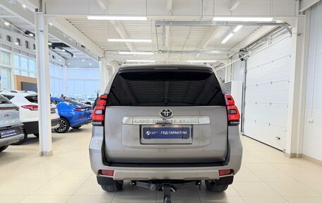 Toyota Land Cruiser Prado 150 рестайлинг 2, 2019 год, 7 299 900 рублей, 5 фотография