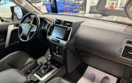 Toyota Land Cruiser Prado 150 рестайлинг 2, 2019 год, 7 299 900 рублей, 13 фотография