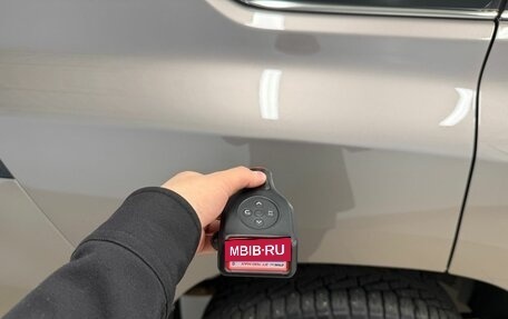 Toyota Land Cruiser Prado 150 рестайлинг 2, 2019 год, 7 299 900 рублей, 24 фотография